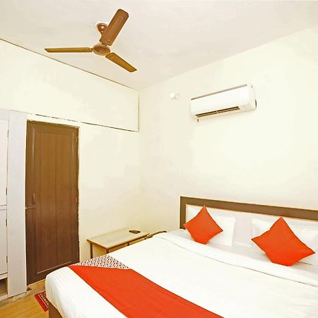 Haldwāni Hotel O Paras Guest House & Restaurant מראה חיצוני תמונה