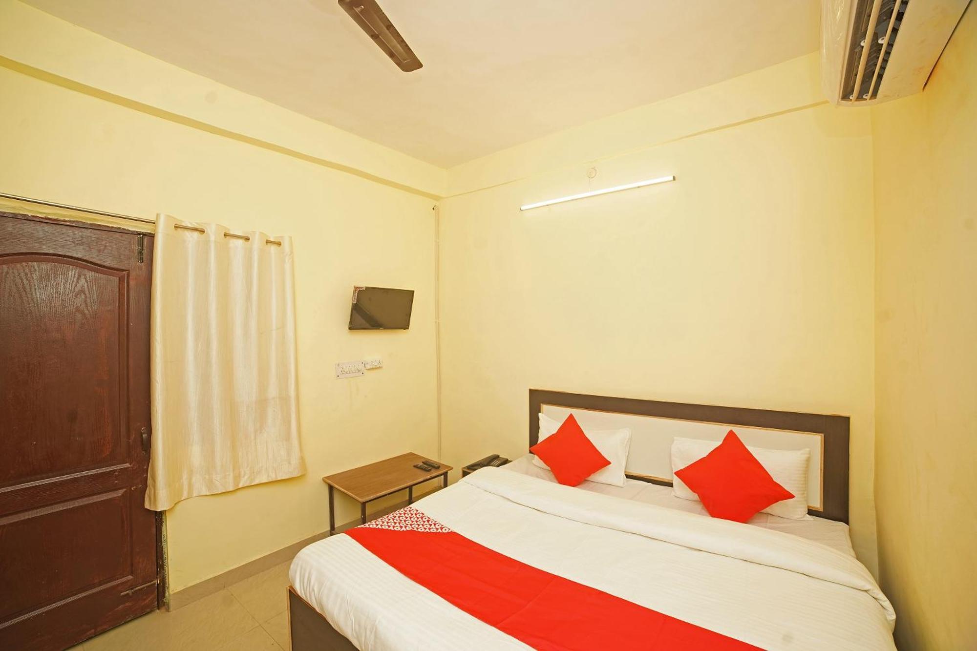 Haldwāni Hotel O Paras Guest House & Restaurant מראה חיצוני תמונה