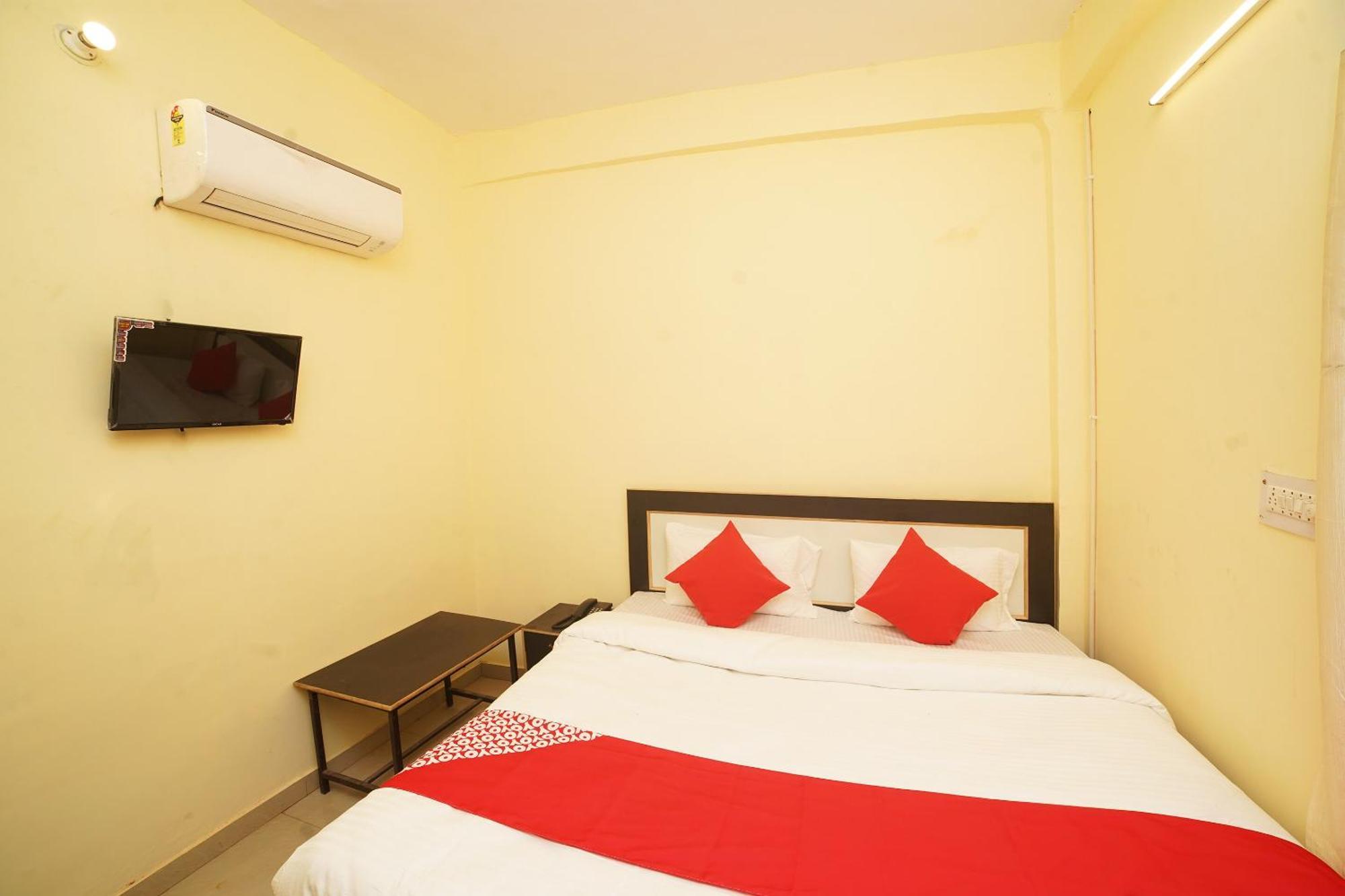 Haldwāni Hotel O Paras Guest House & Restaurant מראה חיצוני תמונה